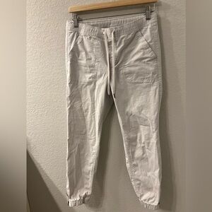 Eddie Bauer Women’s  Pull On‎ Pants Jogger Slim Leg in Sandbar Sz 2